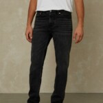 Jerrick clean recycled black worn von Kings of Indigo