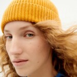 Beanie Amor mustard von Thinking Mu