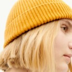 Beanie Amor mustard von Thinking Mu