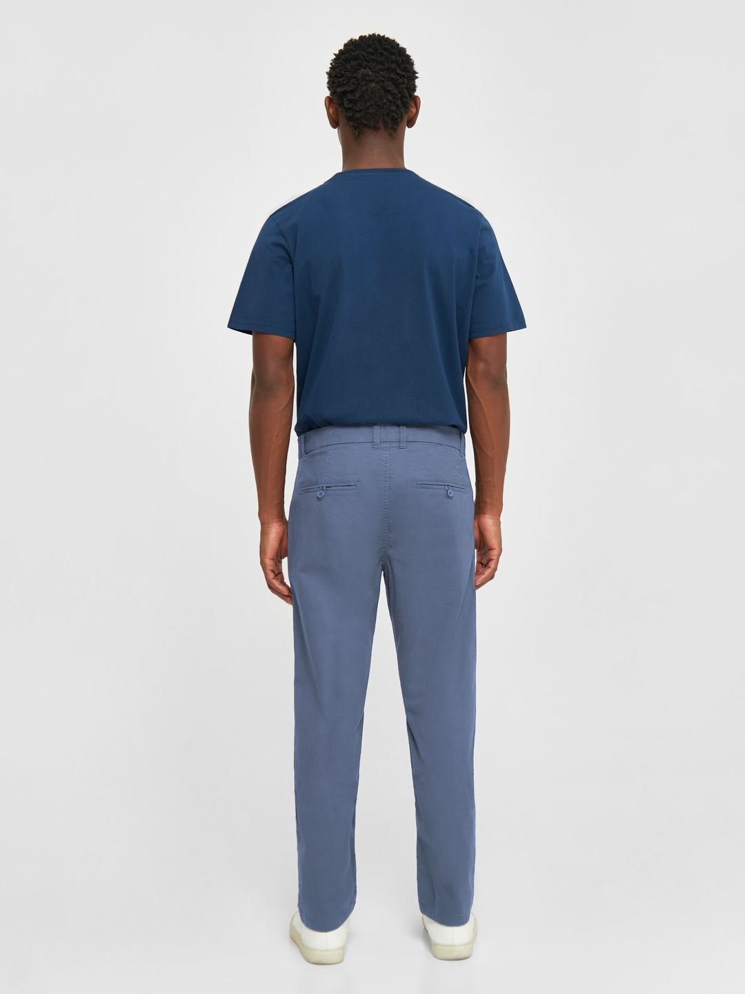 Chuck Regular chino poplin pant Vintage Indigo von KnowledgeCotton Apparel