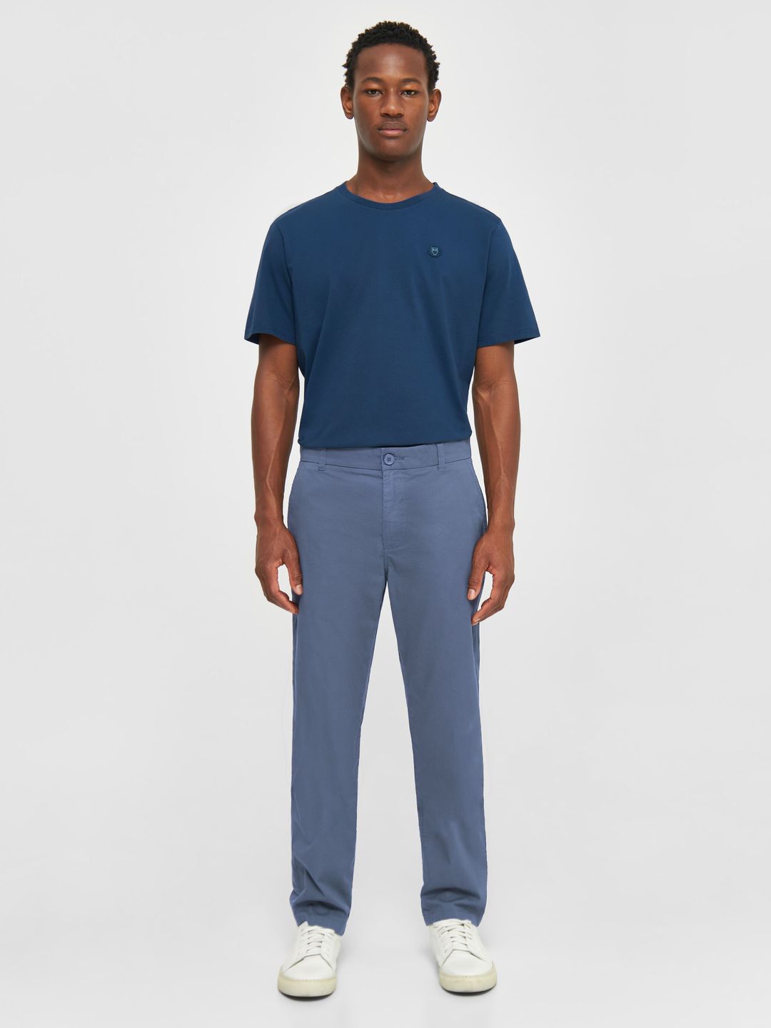 Chuck Regular chino poplin pant Vintage Indigo von KnowledgeCotton Apparel