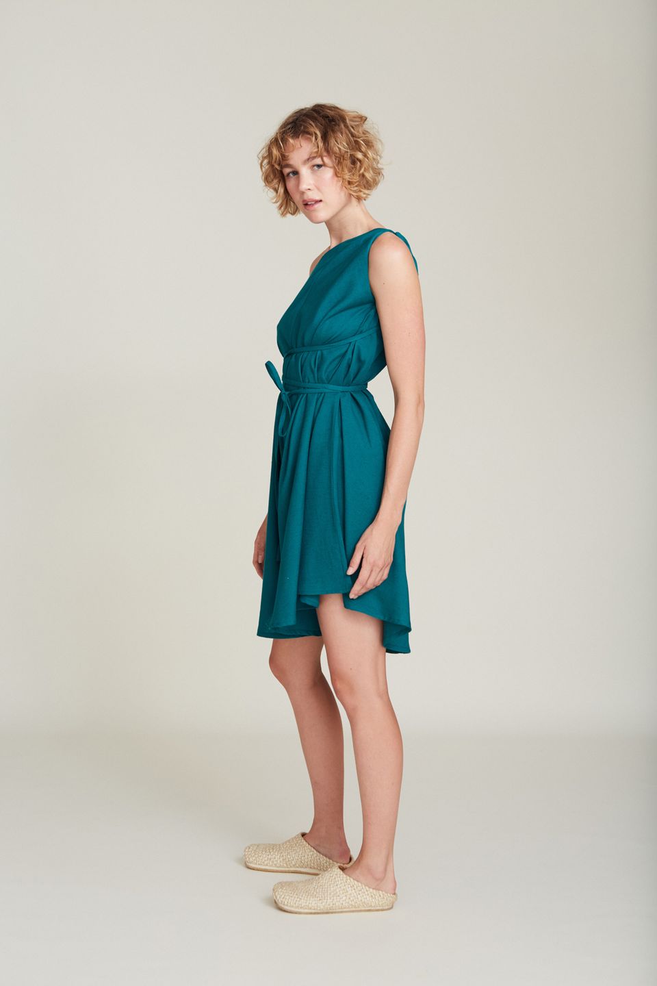 Kurzes Kleid MP Baumwolle / Leinen Emerald Green von SUITE13LAB