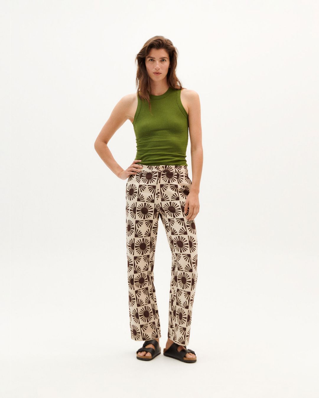 Hose Solet Mariam Brown von Thinking MU