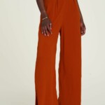 Hose EcoVero Locker red earth von Tranquillo