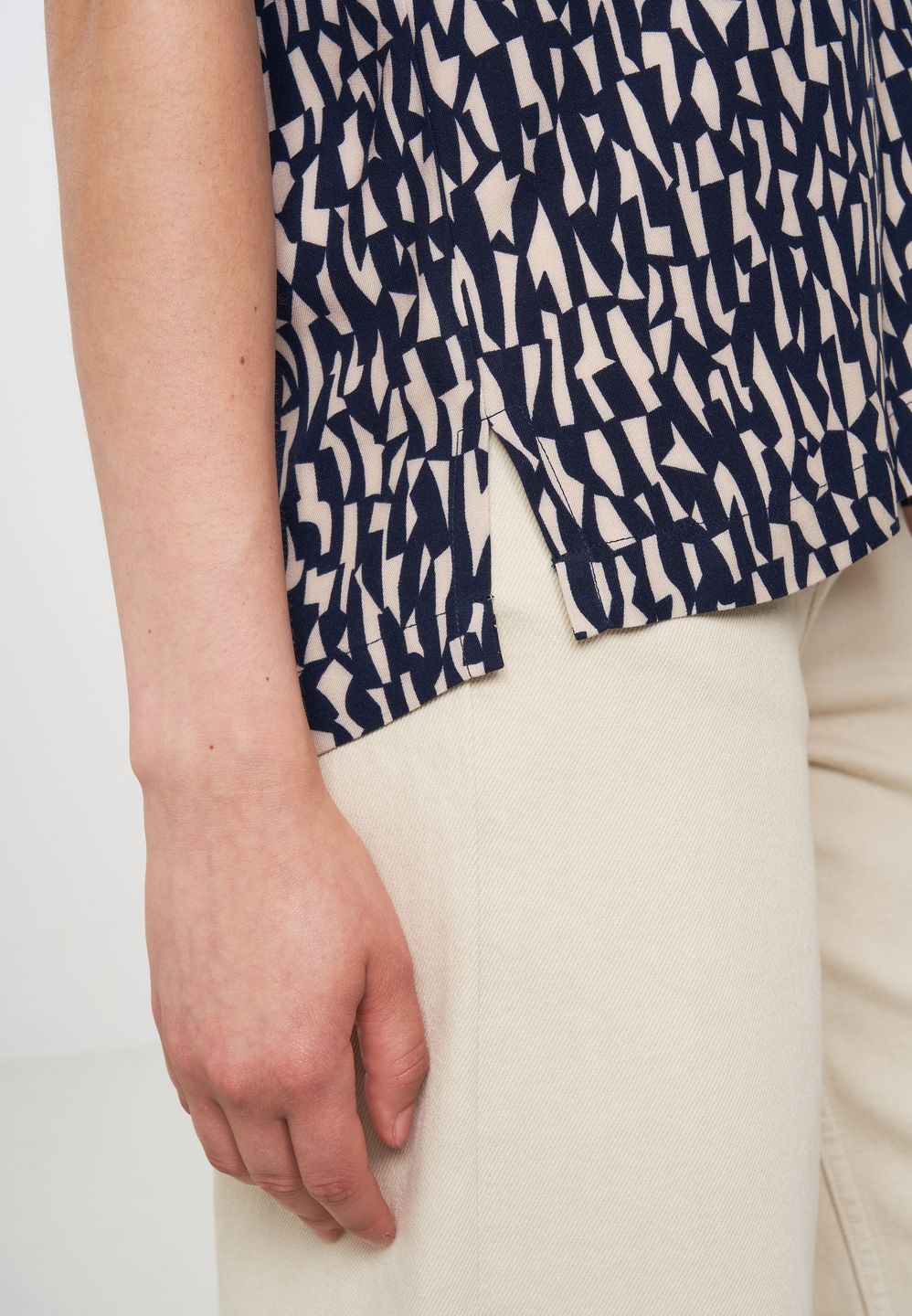 Bluse Laburnum Snippets dark navy von recolution