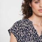 Bluse Laburnum Snippets dark navy von recolution