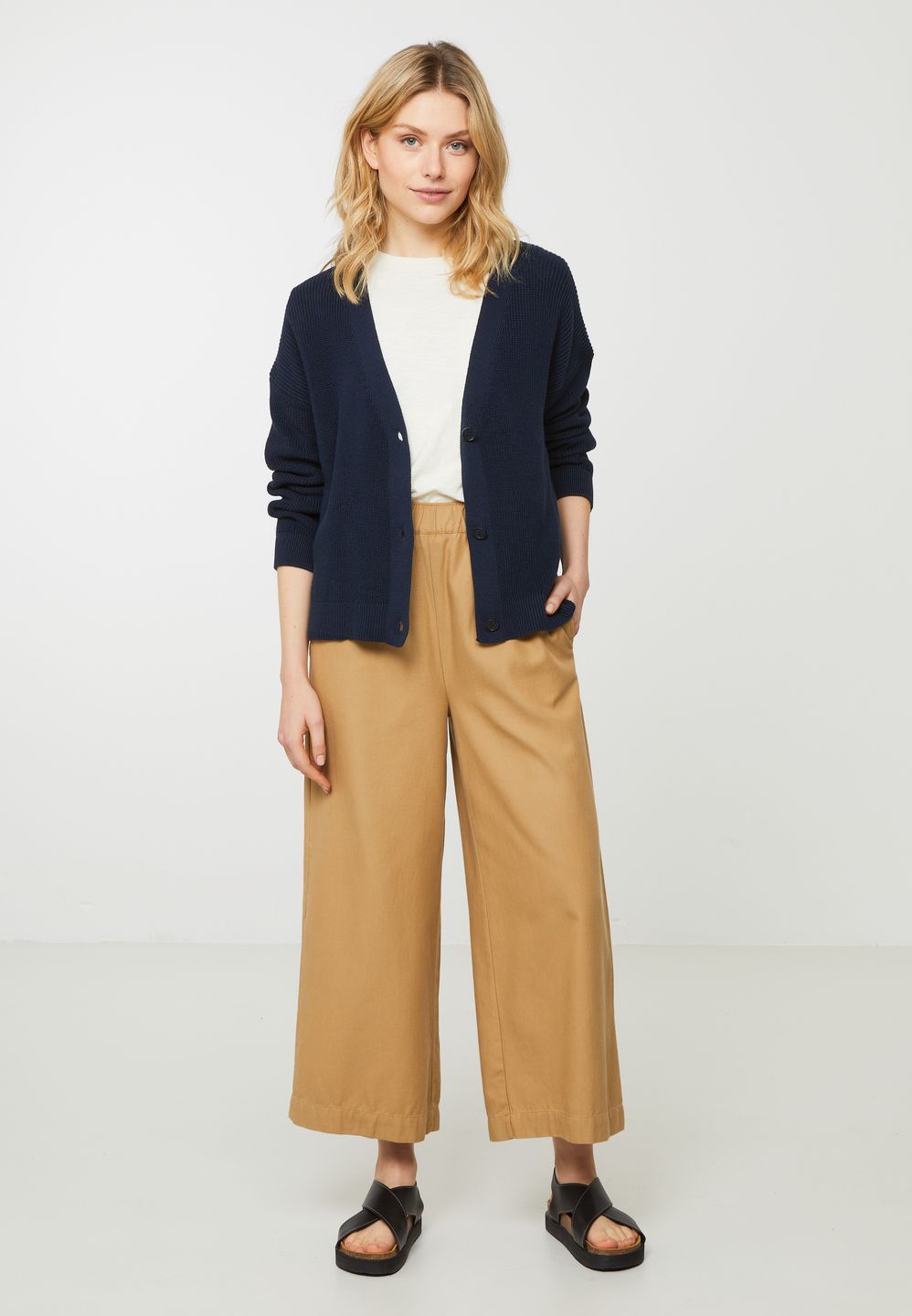 Cardigan Nolana dark navy von recolution