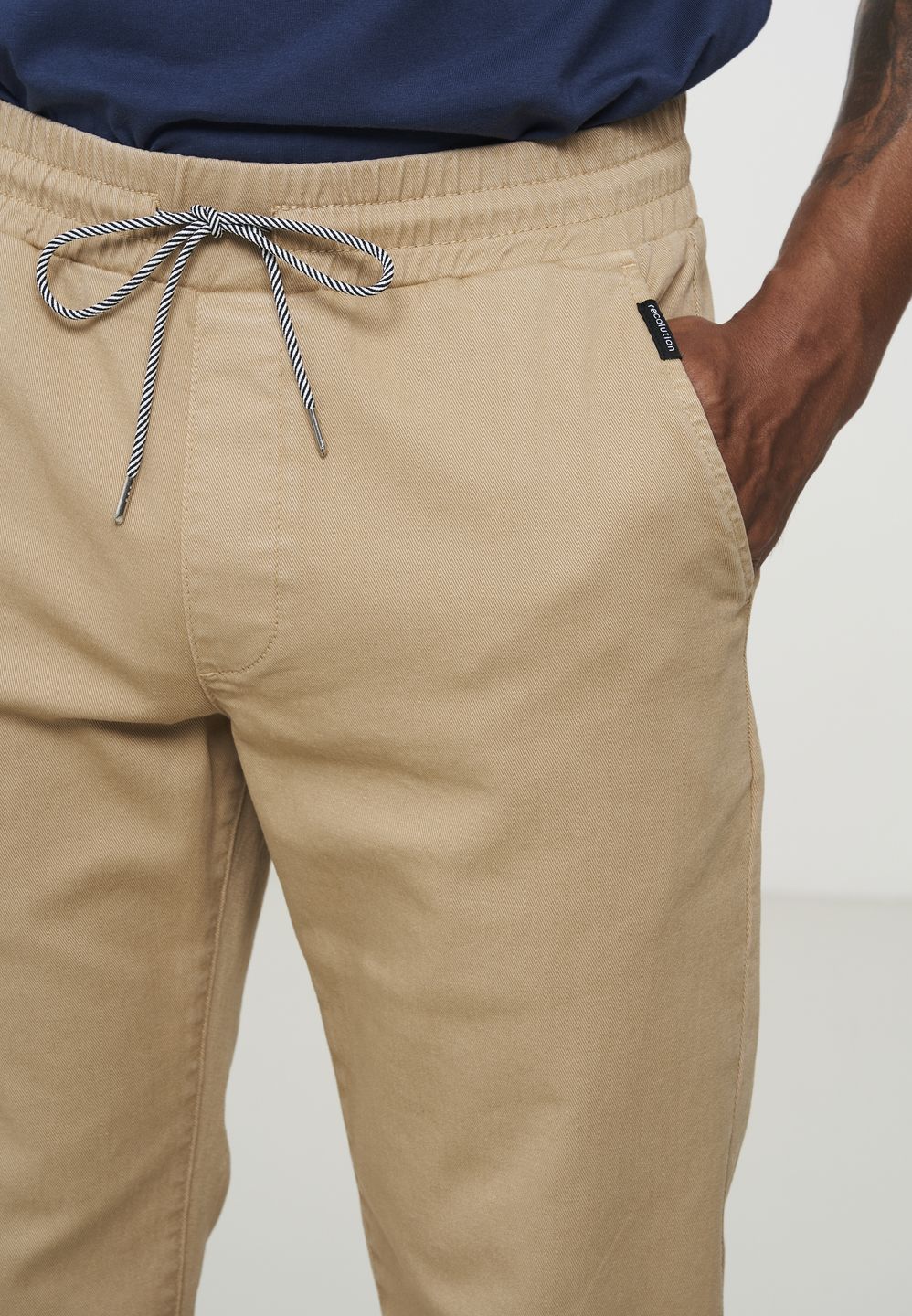 Jog Chino Flax dark sand von recolution