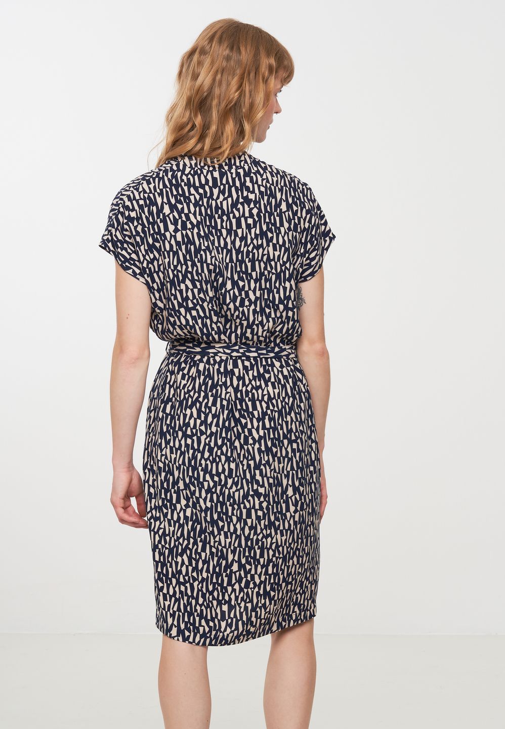 Kleid YUNNAN SNIPPETS dark navy von recolution