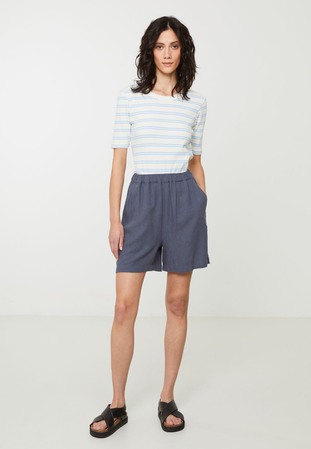 Shorts Fir dove blue von recolution