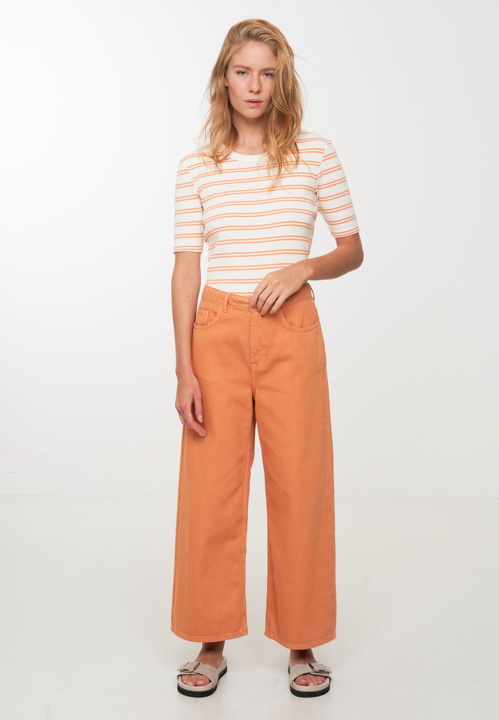 T-Shirt Daphne Stripes capri orange von recolution
