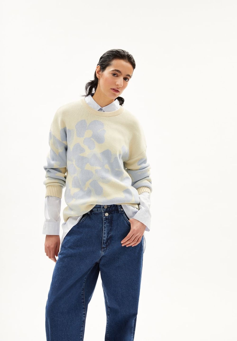 Pullover Olessyaa Aqua Floral oatmilk-morning sky von Armedangels