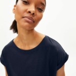T-Shirt Jilaana night sky von Armedangels