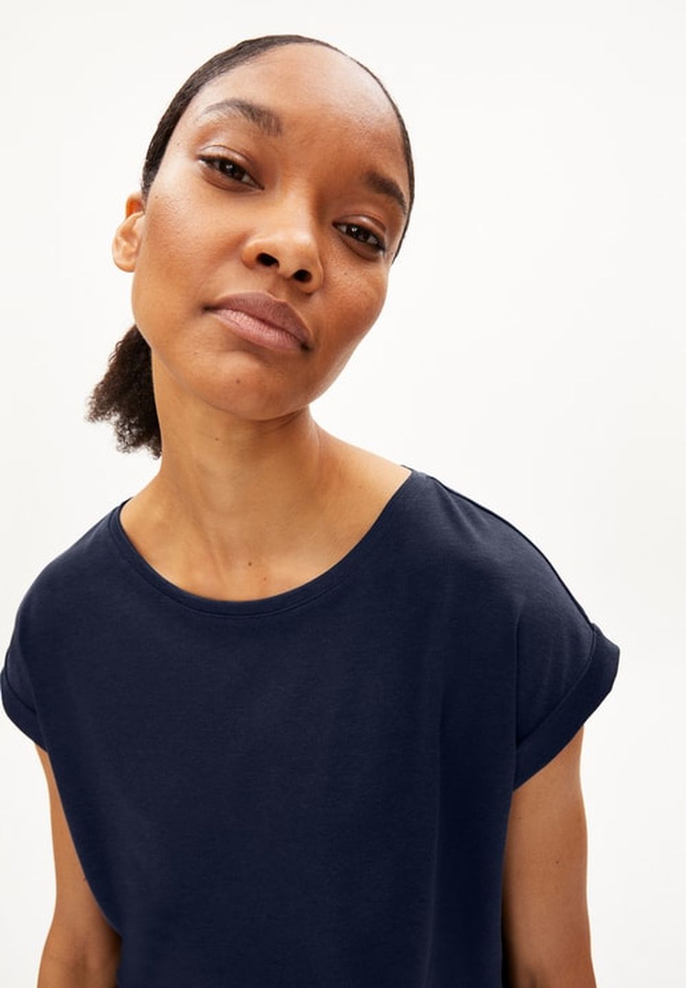 T-Shirt Jilaana night sky von Armedangels