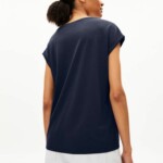 T-Shirt Jilaana night sky von Armedangels