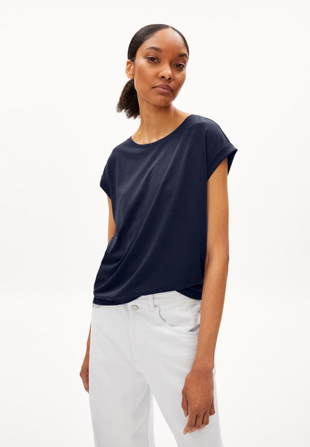 T-Shirt Jilaana night sky von Armedangels