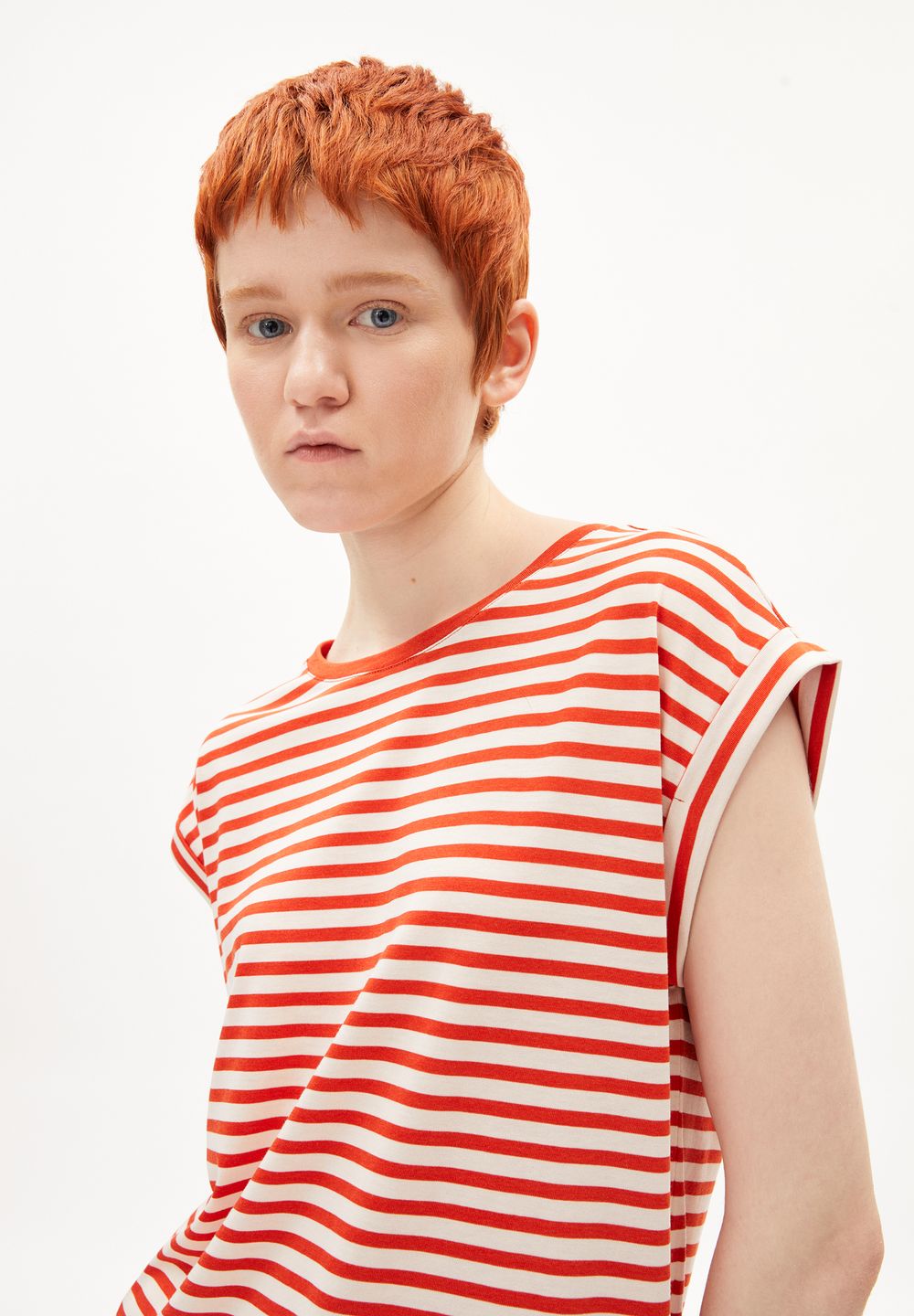 T-Shirt Jilaana Stripes emergency red-oatmilk von Armedangels