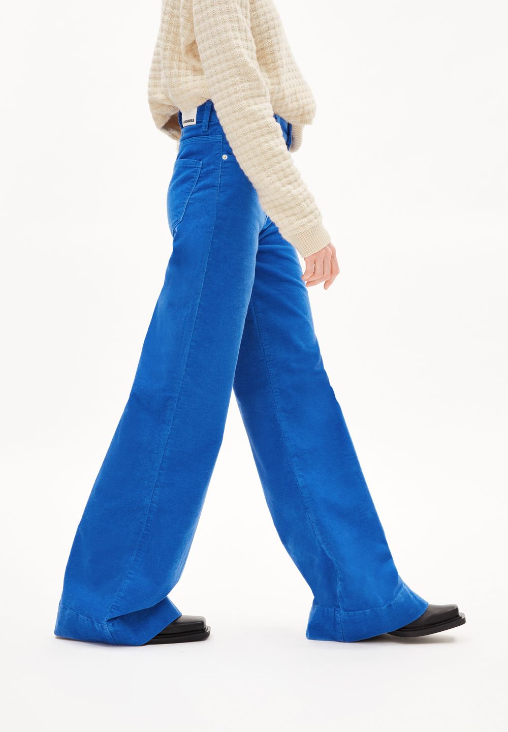 Murliaa Corduroy warm blue von Armedangels