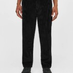 Hose CHUCK regular 8-wales corduroy chino black jet von KnowledgeCotton Apparel