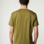 T-Shirt Avan cardamom von Melawear