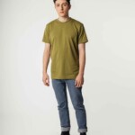 T-Shirt Avan cardamom von Melawear