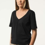 T-Shirt V-Neck Lali schwarz von Melawear