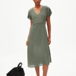 Kleid Aalbine grey green von Armedangels