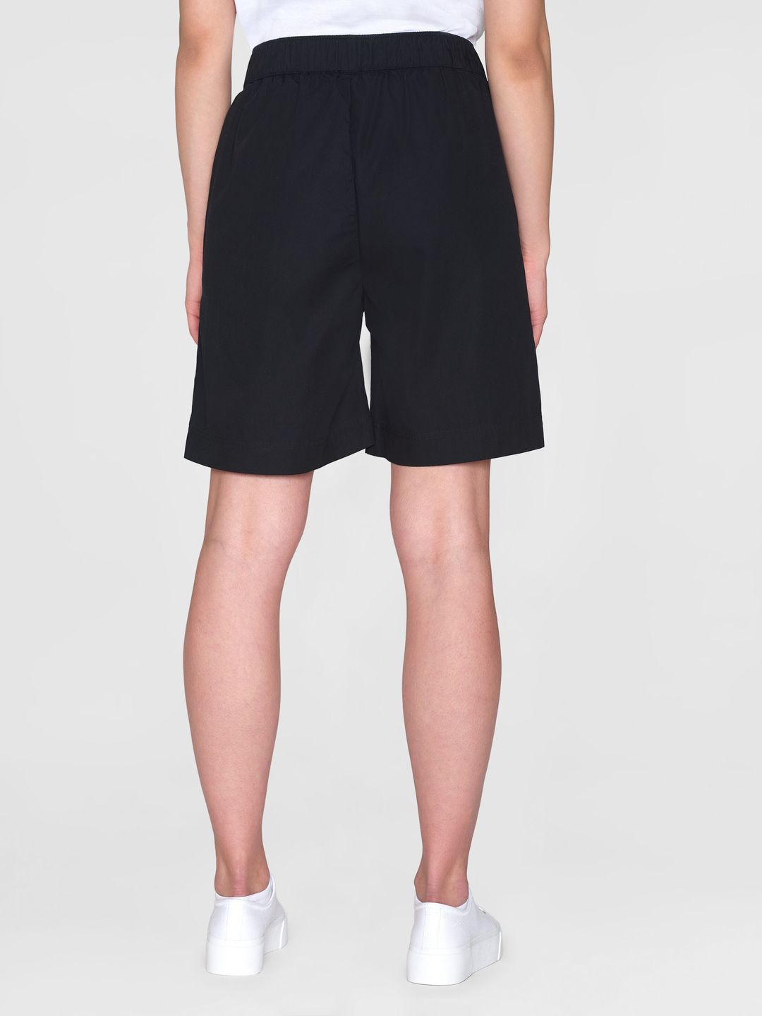 Bermuda Shorts Posey Wide Midrise Poplin black jet von KnowledgeCotton Apparel