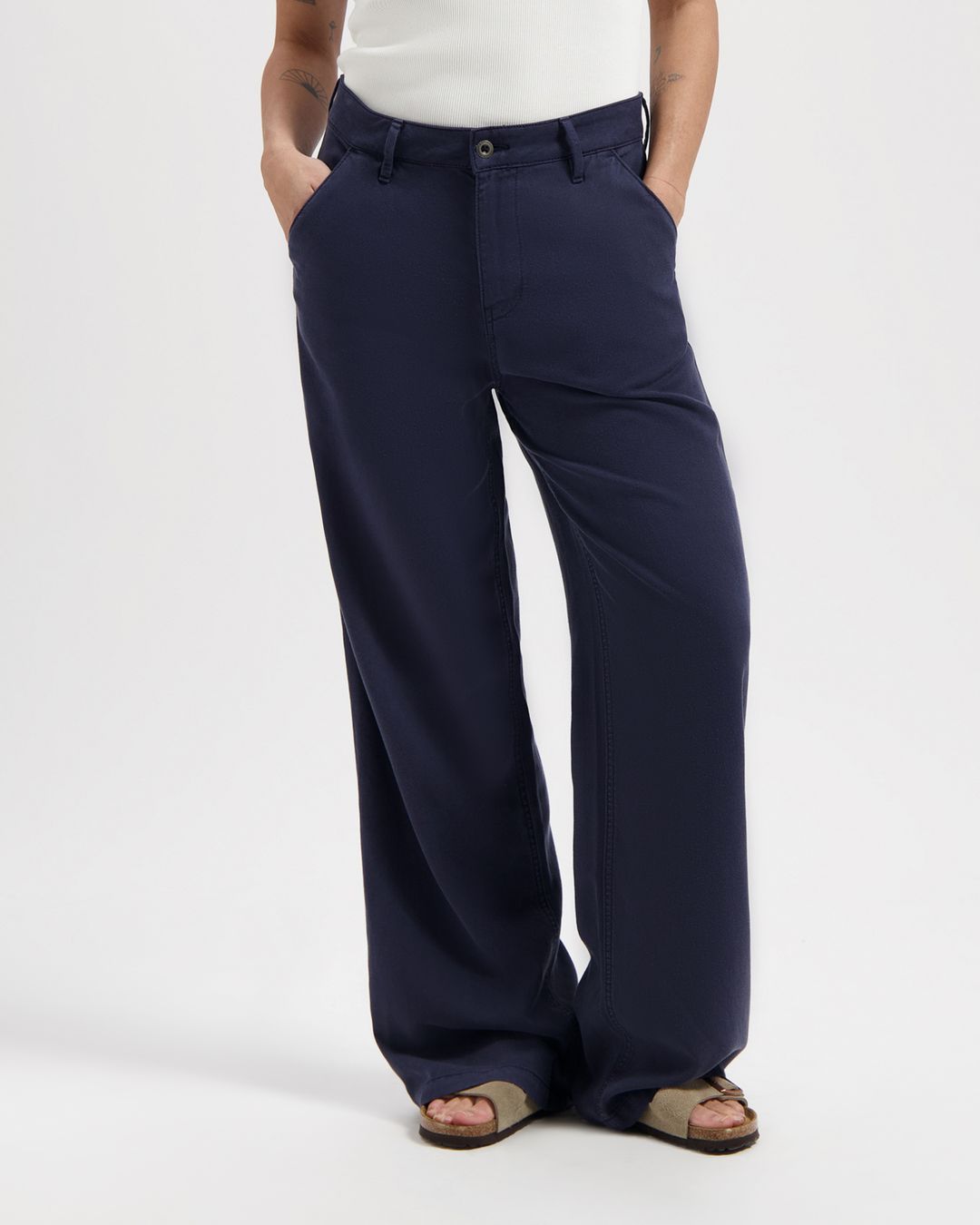 Hose Thalia Chino dark navy von Kuyichi