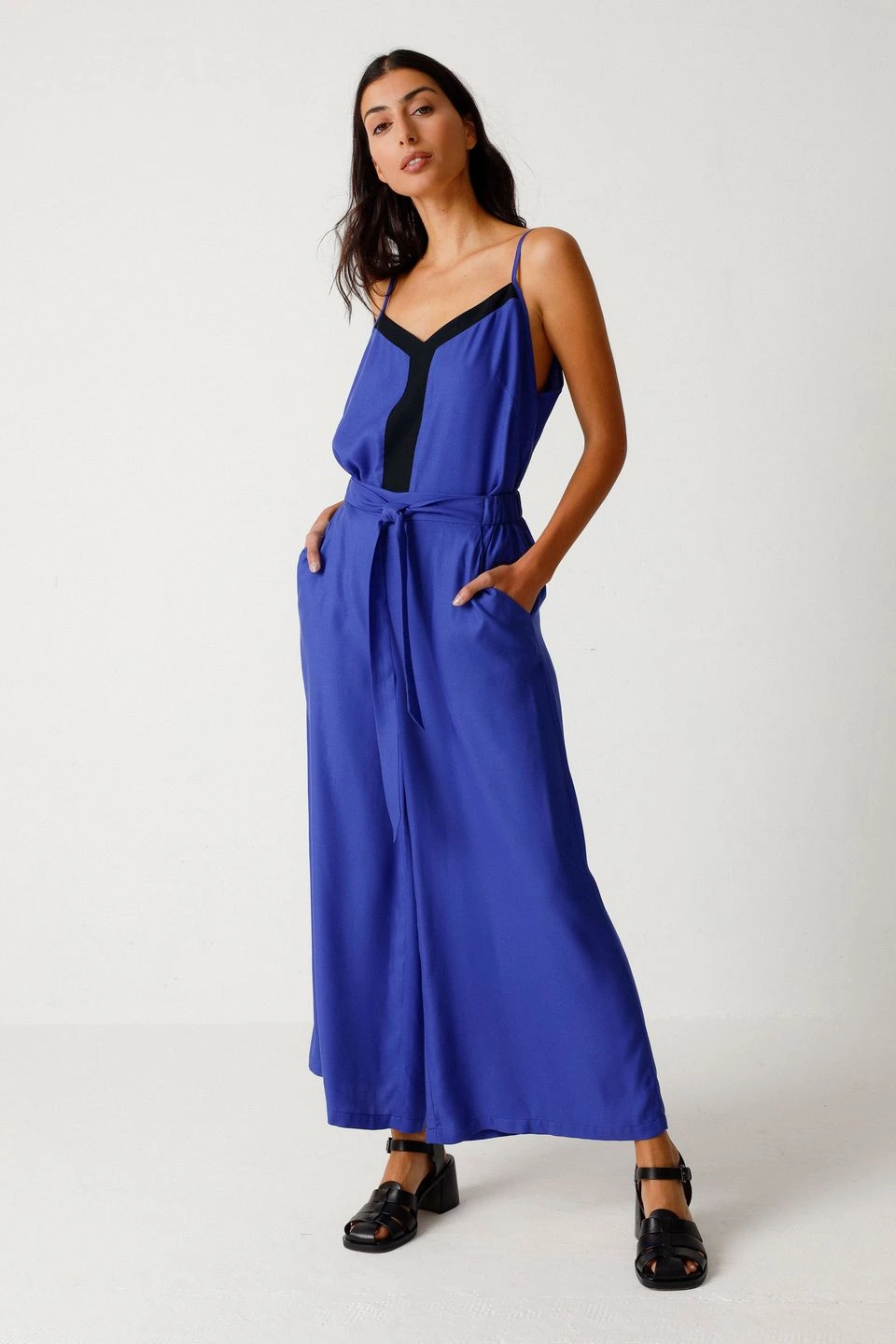 Hose Dona royal blue von Skunkfunk