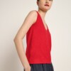 Top mit V-Ausschnitt red von Lanius