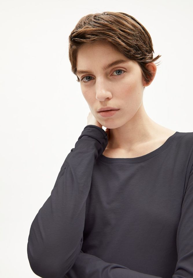 Longsleeve Einiaara Soft dark steel von Armedangels