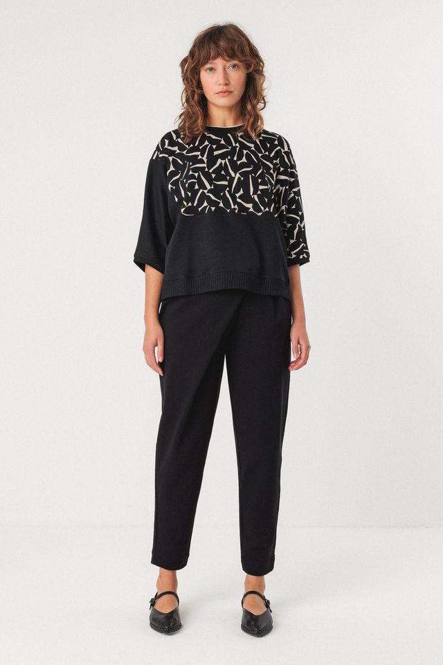 Shirt Nahiera black von SKFK