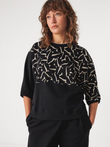 Shirt Nahiera black von SKFK