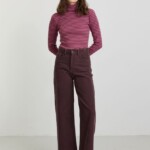 Hose Erica Corduroy dark plum von recolution