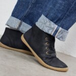 Barfuss Desert Bootie Pat Nubuk black von Grand Step Shoes