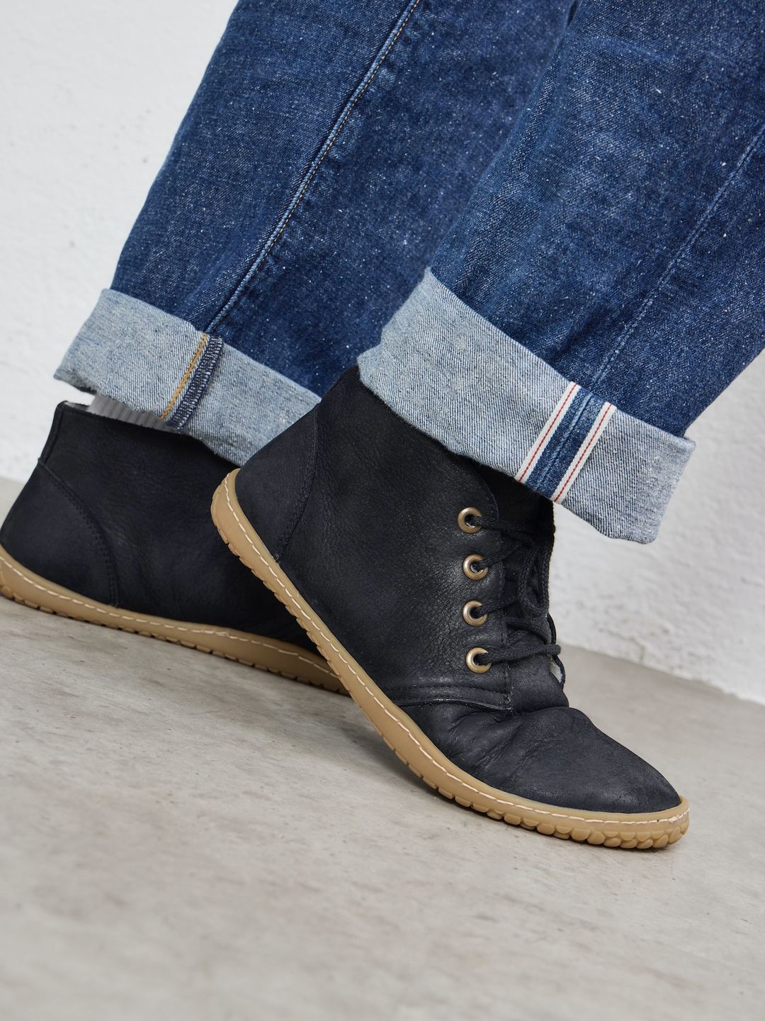 Barfuss Desert Bootie Pat Nubuk black von Grand Step Shoes
