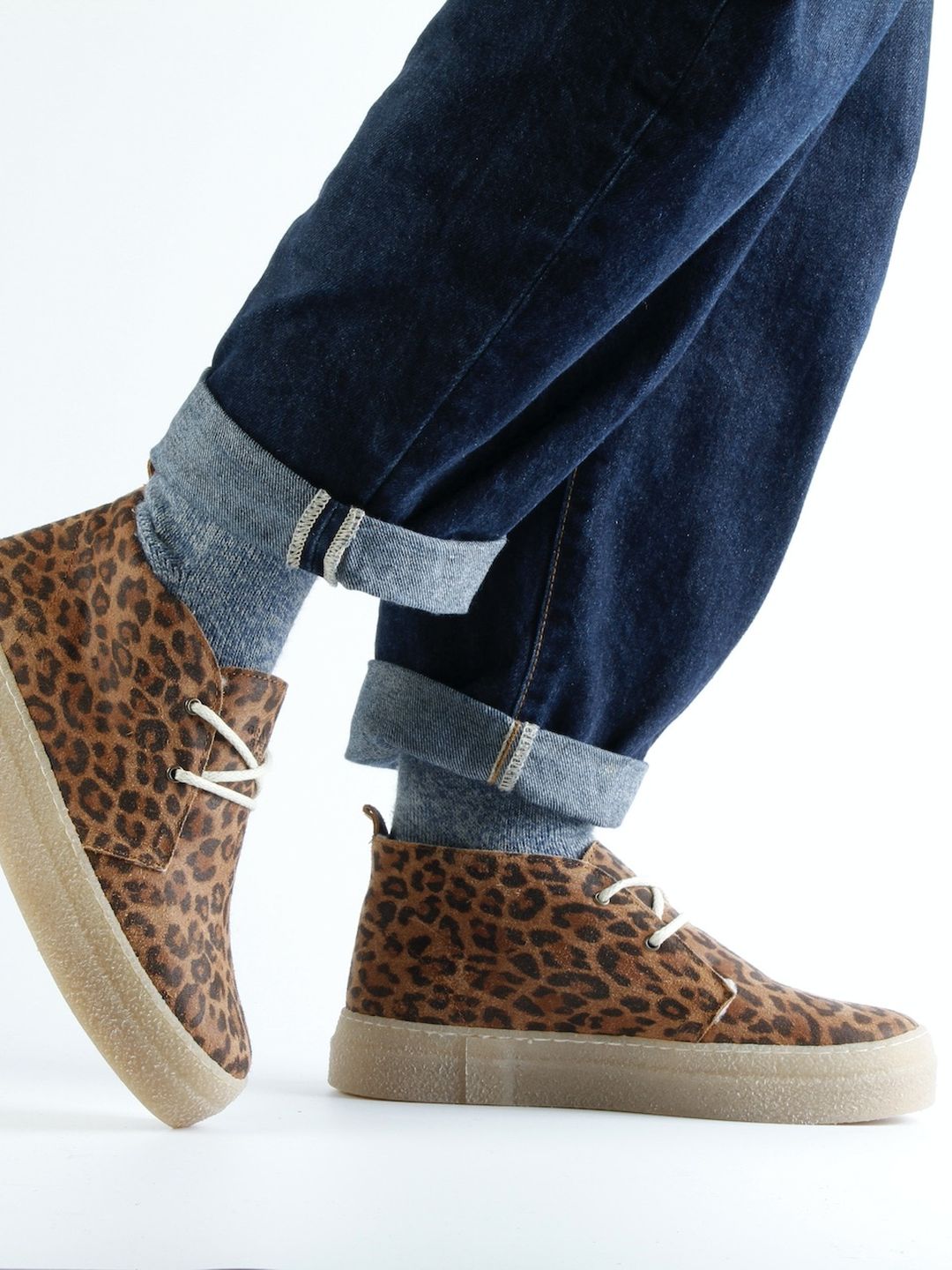 Chucka Bootie Safari Winter Suede animal whisky von Grand Step Shoes