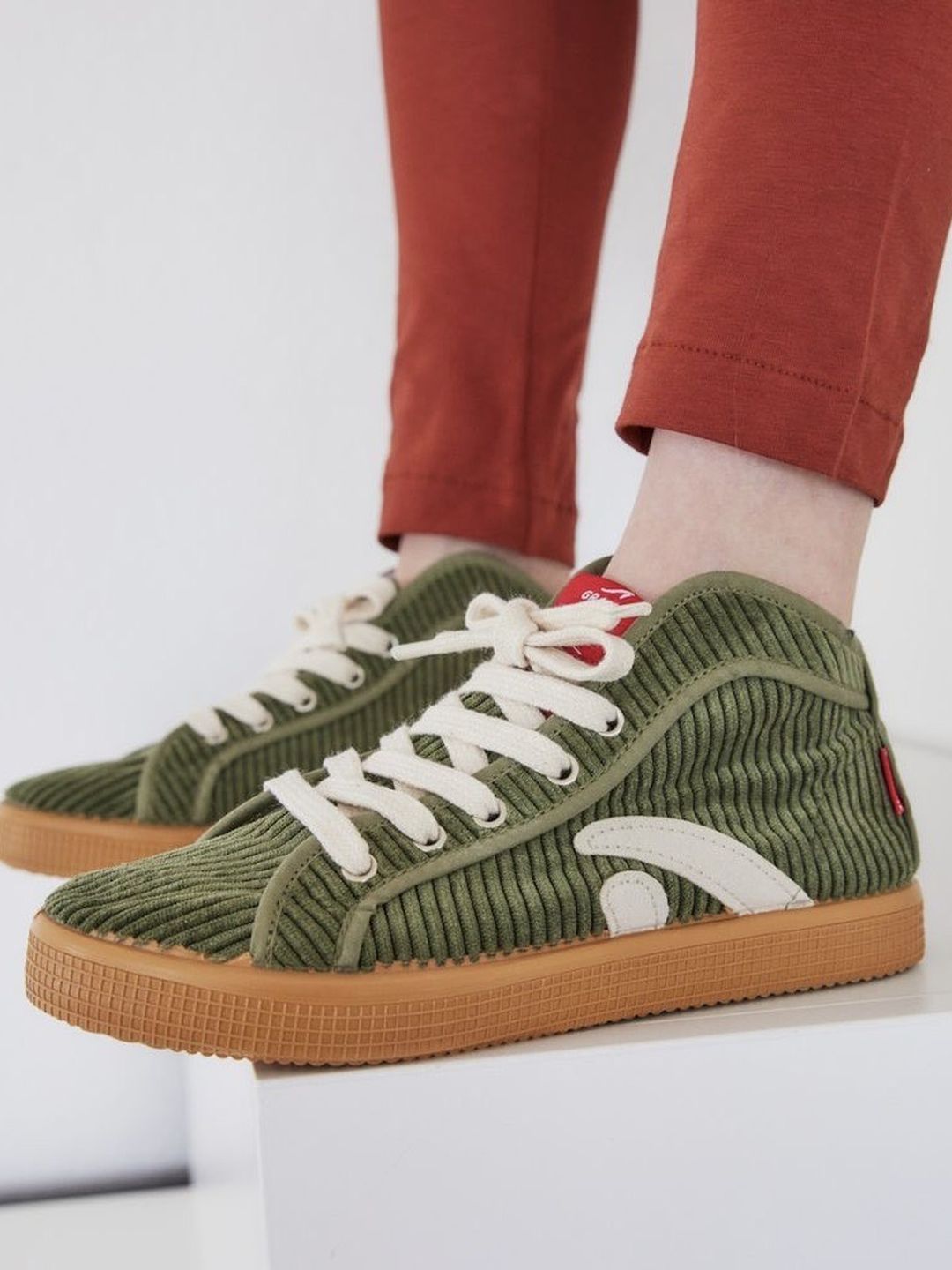 High Top Sneaker Taylor Cord olive von Grand Step Shoes