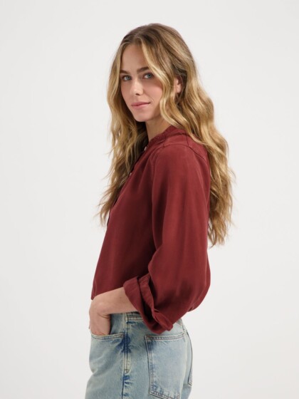 Bluse Evi Tencel brick von Kuyichi