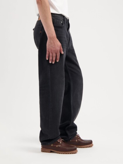 Jeans Larry Loose smoky noir von Kuyichi