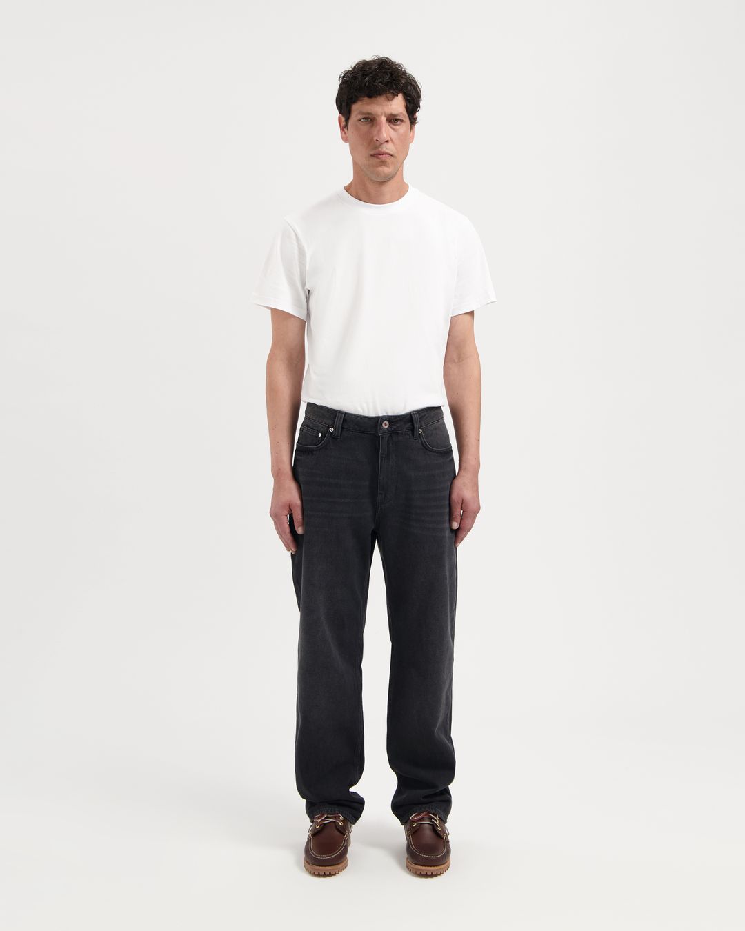 Jeans Larry Loose smoky noir von Kuyichi