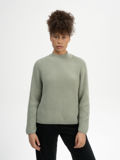 Stehkragenpullover Analah green clay von MELAWEAR