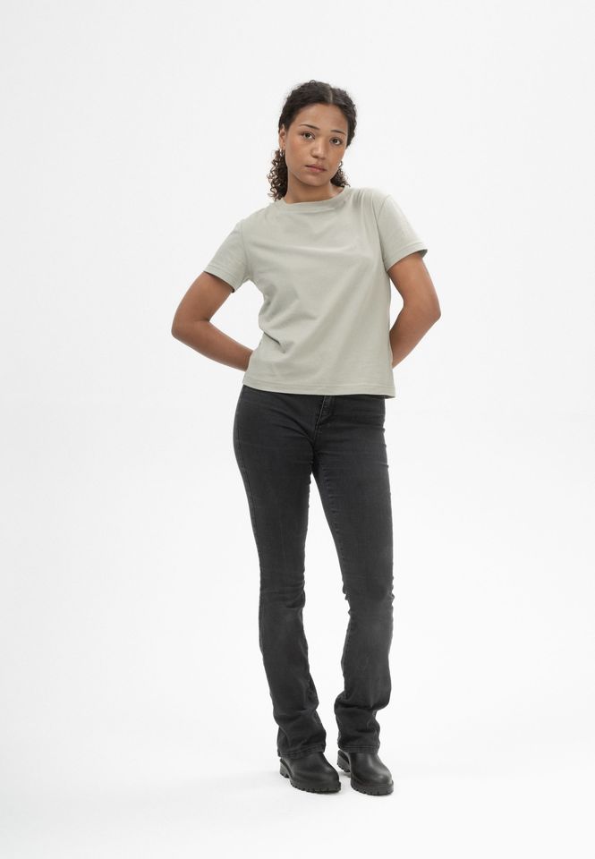 T-Shirt Khira dusty green von MELAWEAR
