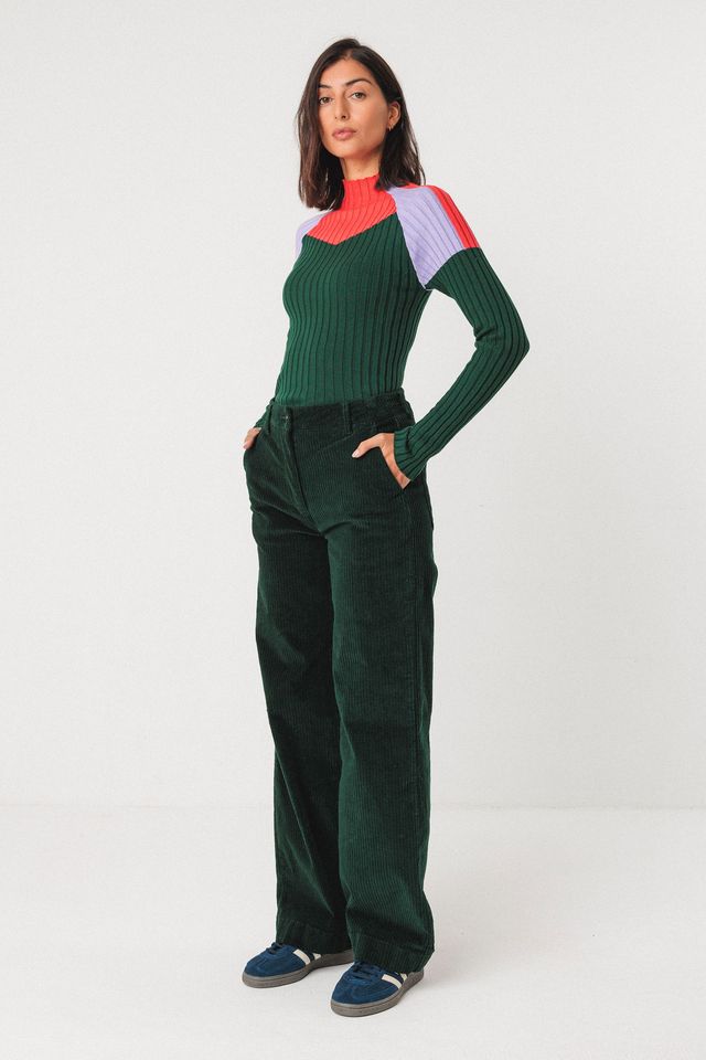Hose Leartza dark green von SKFK