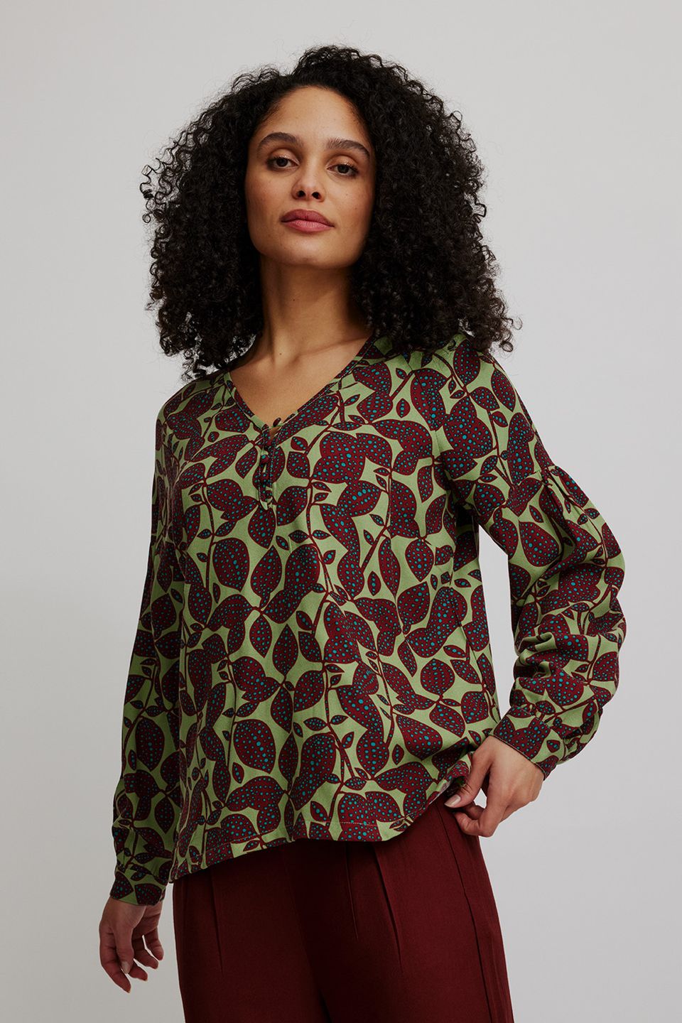 Bluse aus EcoVero™ Viskose botanic von Tranquillo