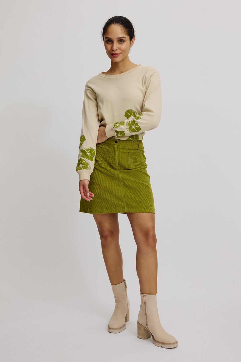 Minirock aus Cord golden cypress von Tranquillo