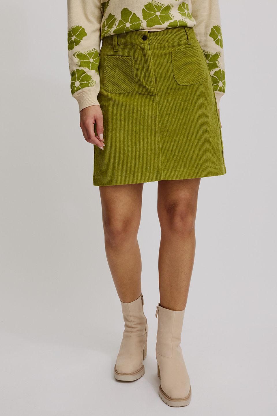 Minirock aus Cord golden cypress von Tranquillo