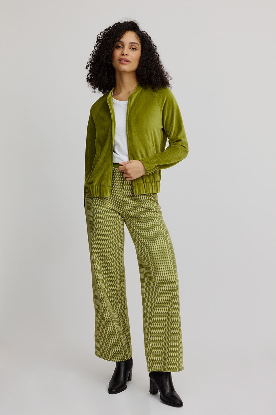 Nicki-Jacke im Collage Stil golden cypress von Tranquillo Nicki-Jacke im Collage Stil golden cypress von Tranquillo