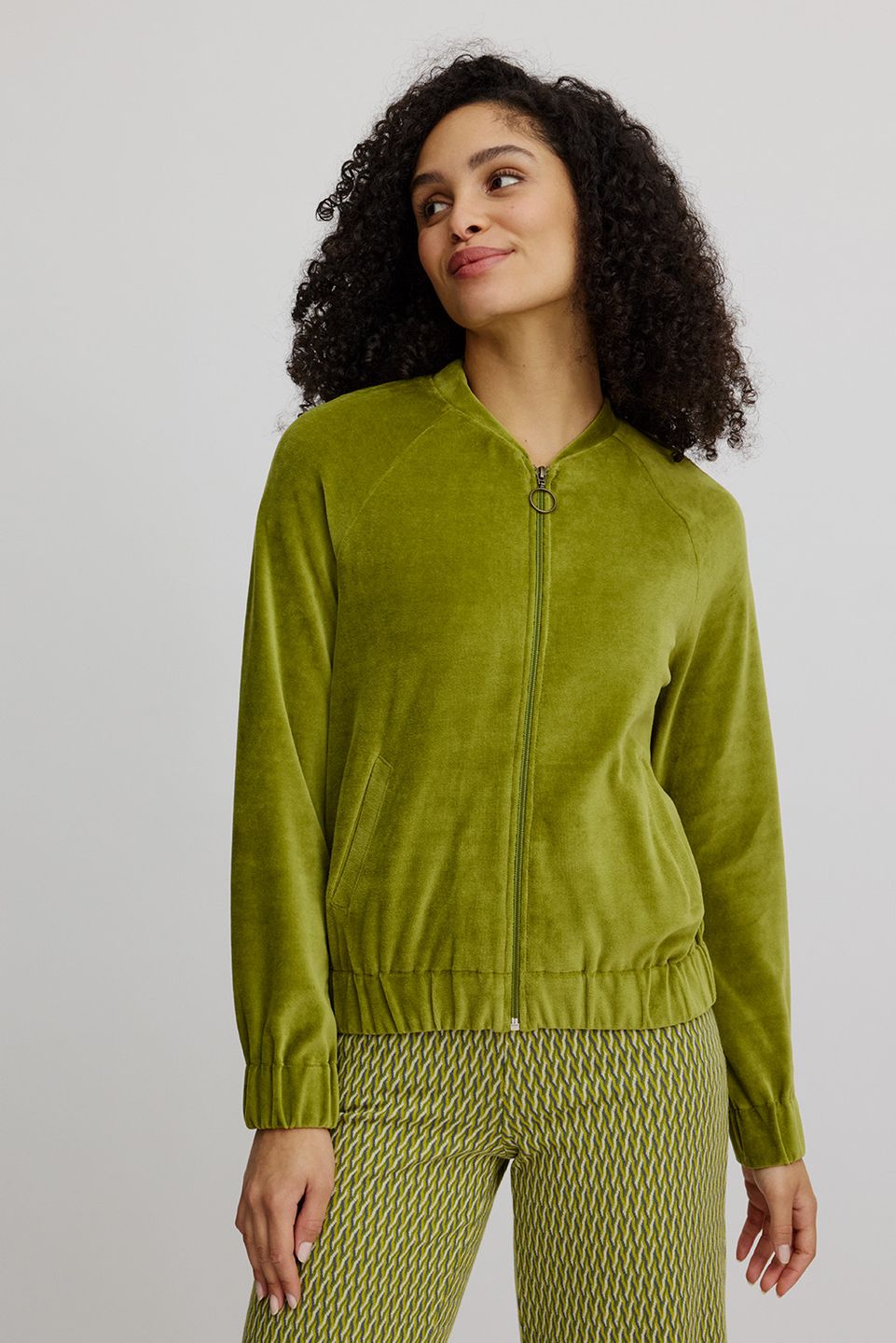 Nicki-Jacke im Collage Stil golden cypress von Tranquillo Nicki-Jacke im Collage Stil golden cypress von Tranquillo